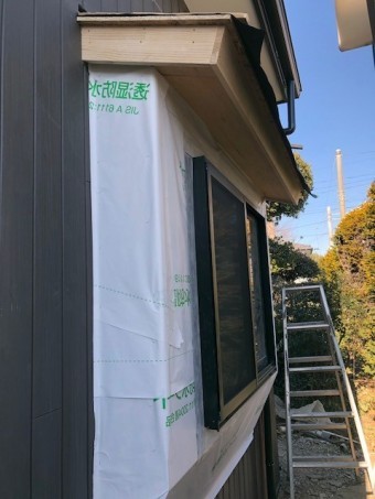 角型出窓