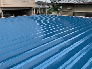 折板屋根の塗り替え