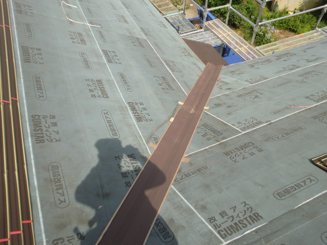 谷板金の取り付け
