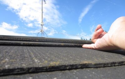 無料で屋根診断！埼玉県本庄市でコロニアル屋根の現地調査をおこないました。